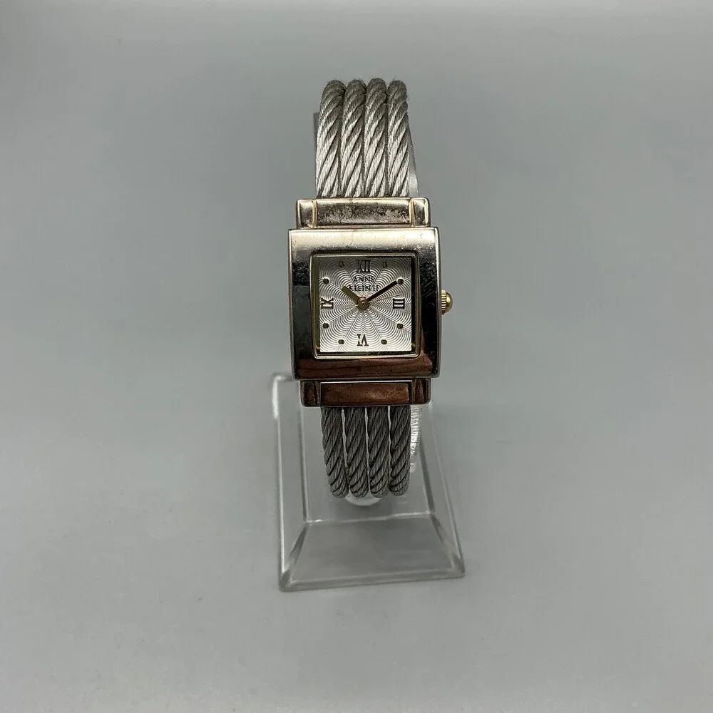 Anne Klein see photos